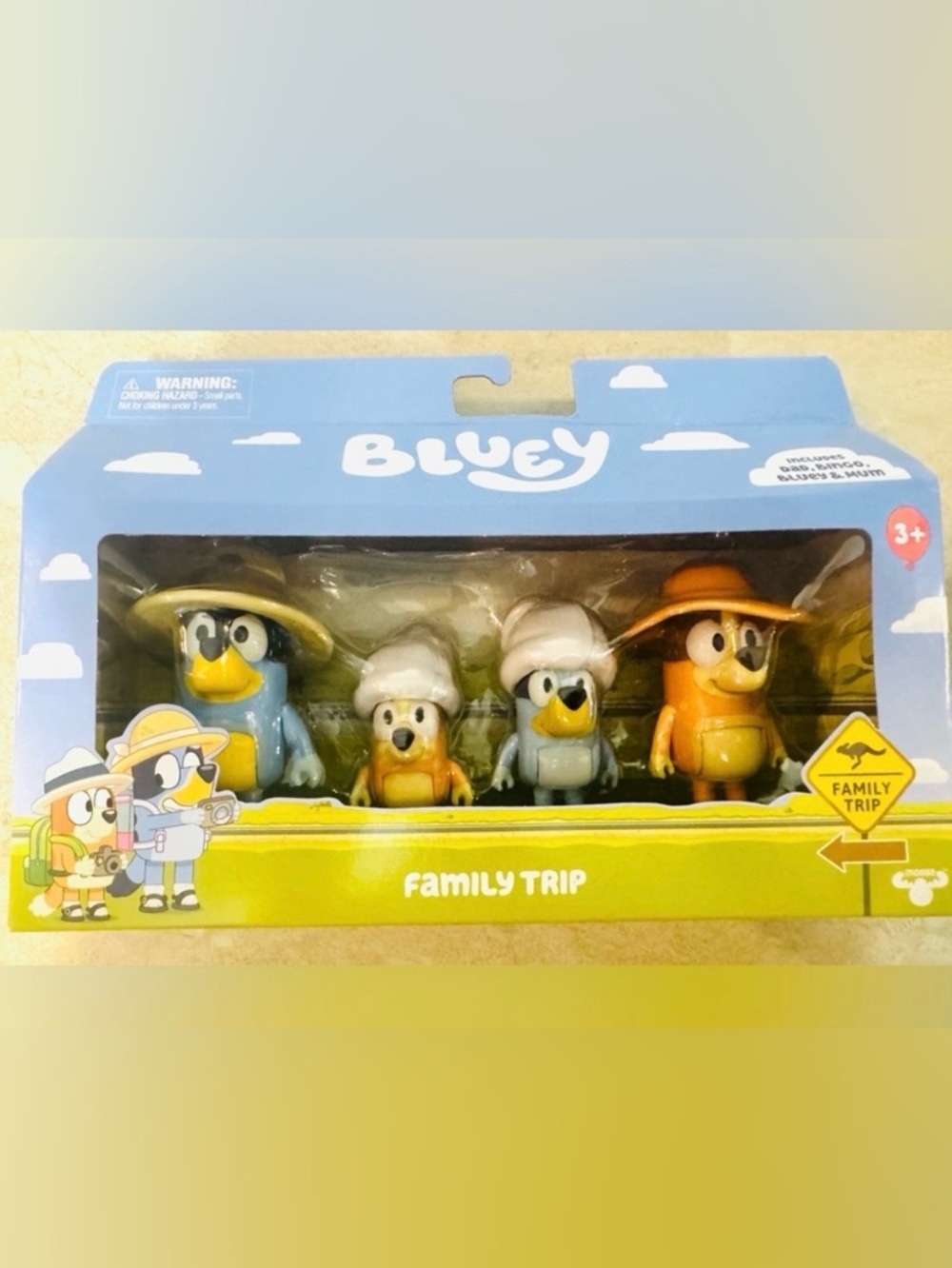 Bluey Wooden Stacking Game & Figure Play Set - Picture 12 of 14